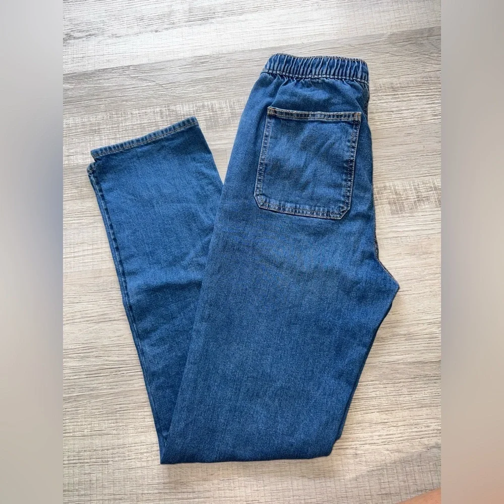 Old Navy Women's Straight Leg Blue Jeans size XXL(18)